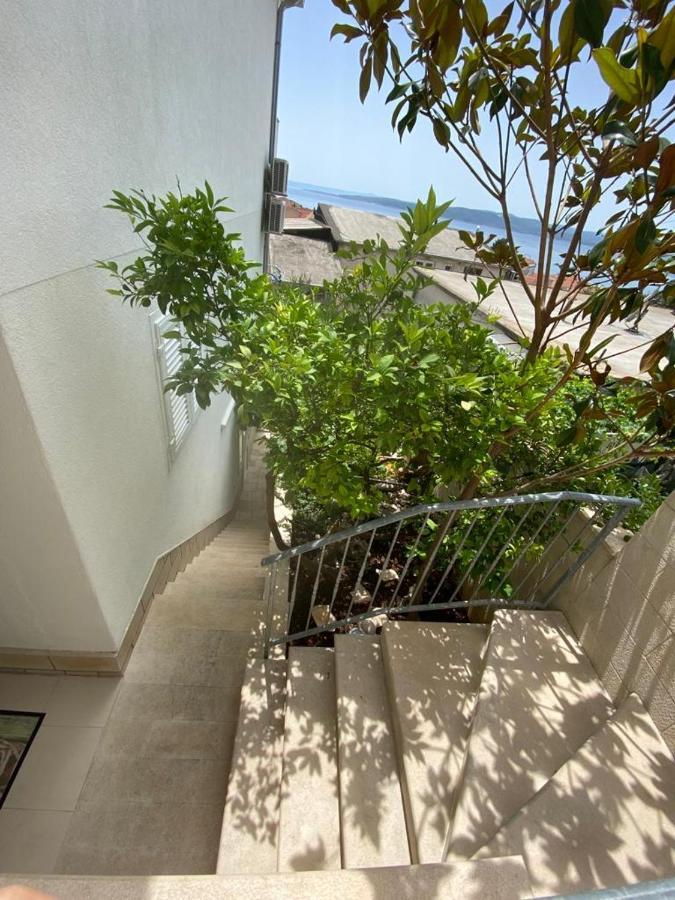 Apartments Lucija Baška Voda Екстериор снимка