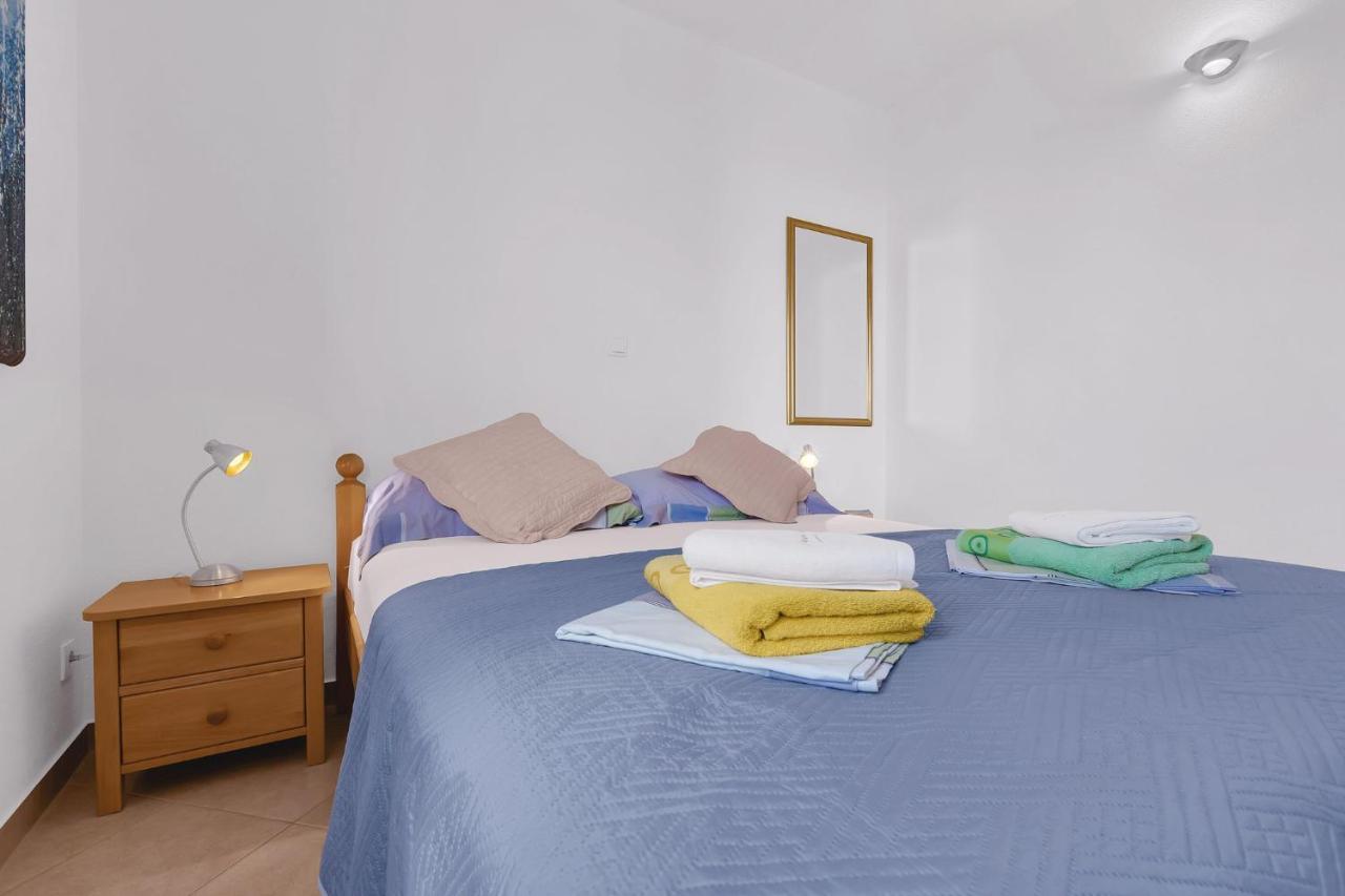 Apartments Lucija Baška Voda Екстериор снимка