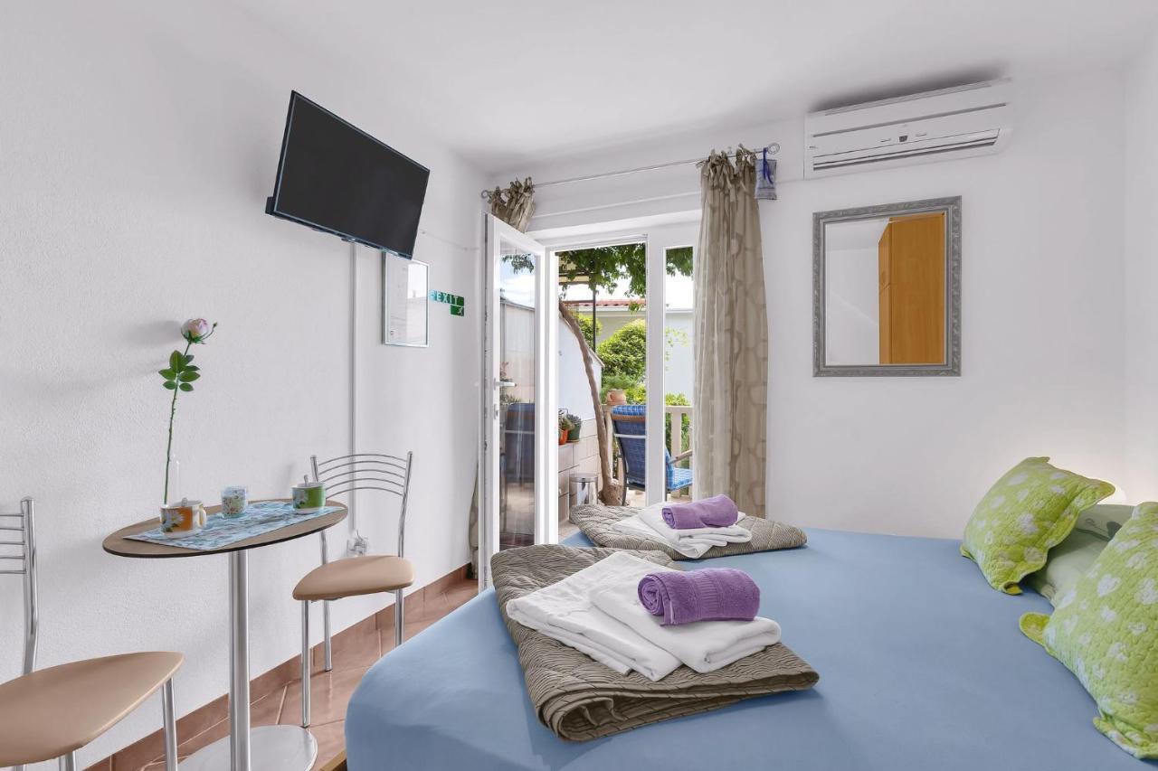 Apartments Lucija Baška Voda Екстериор снимка
