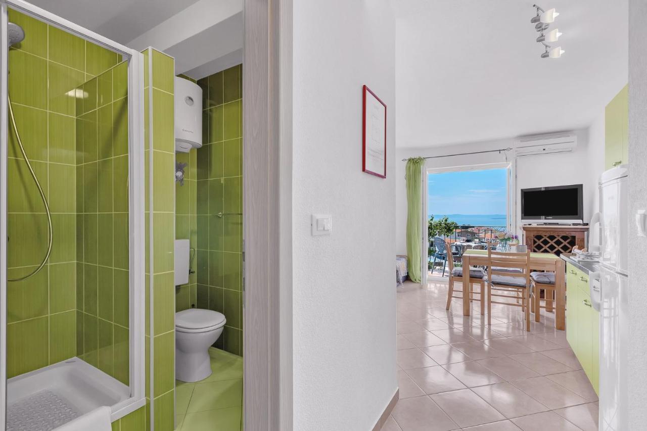 Apartments Lucija Baška Voda Екстериор снимка