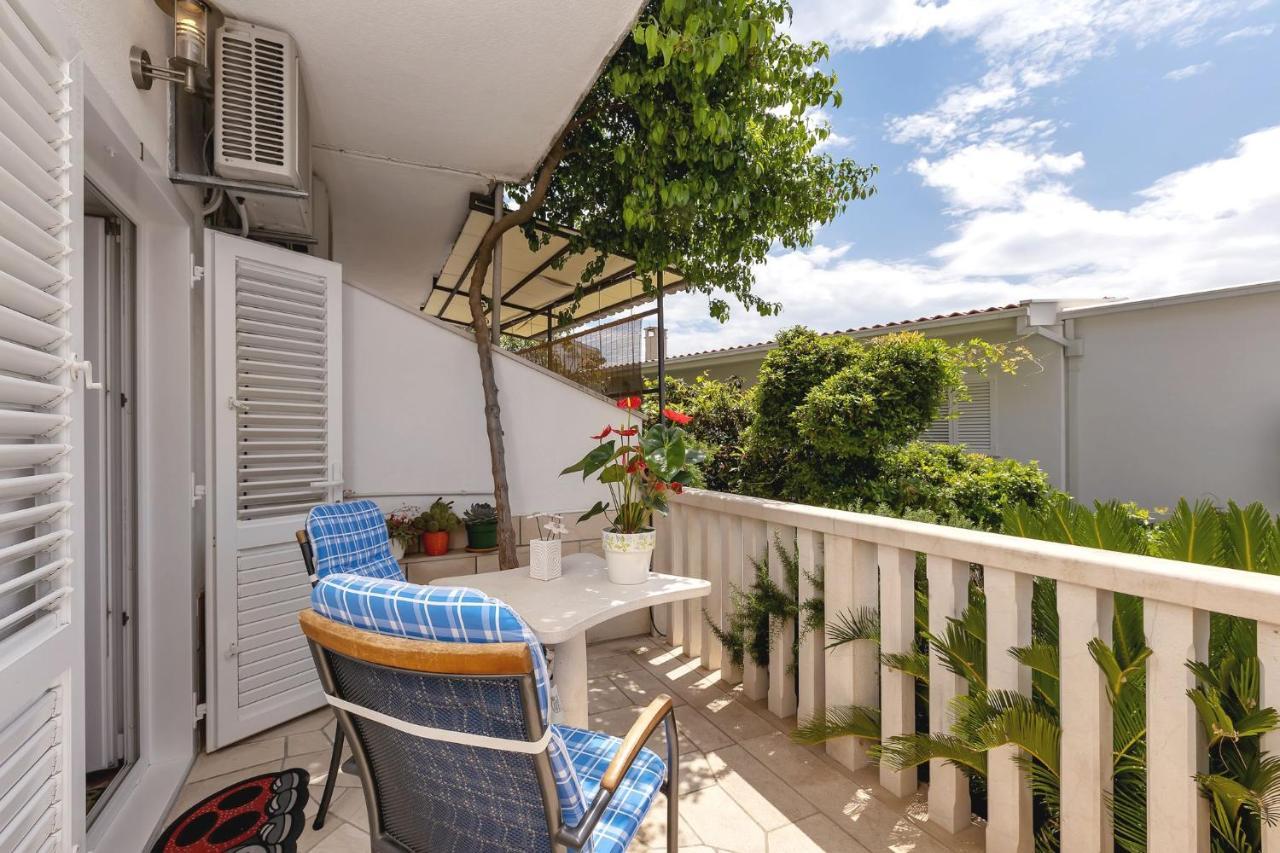 Apartments Lucija Baška Voda Екстериор снимка